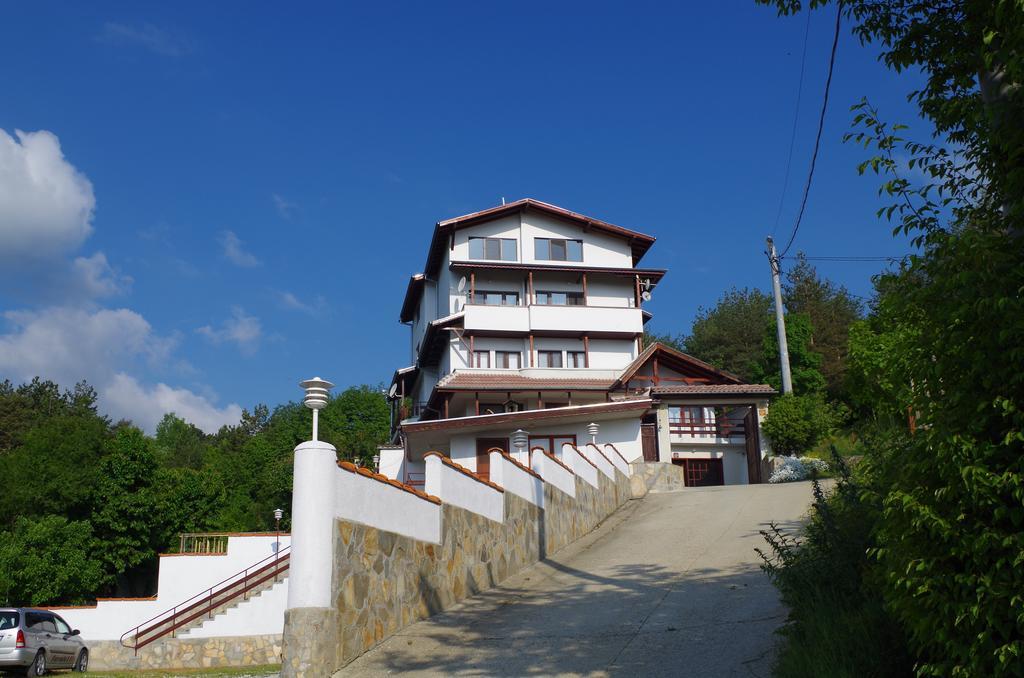 Family Hotel Diana Lyaskovo  Exterior foto