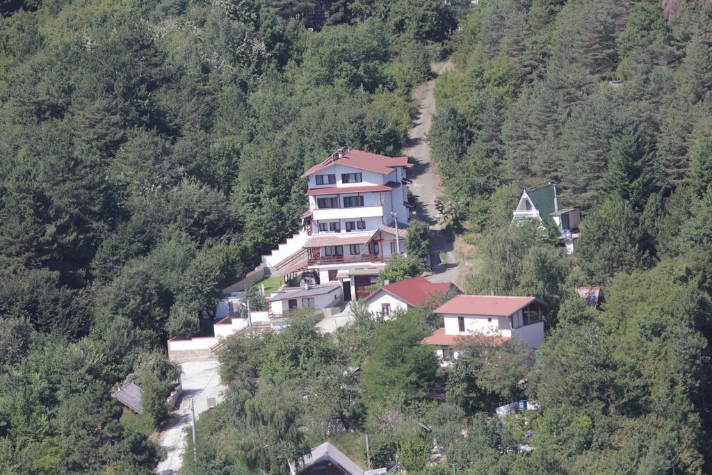 Family Hotel Diana Lyaskovo  Exterior foto